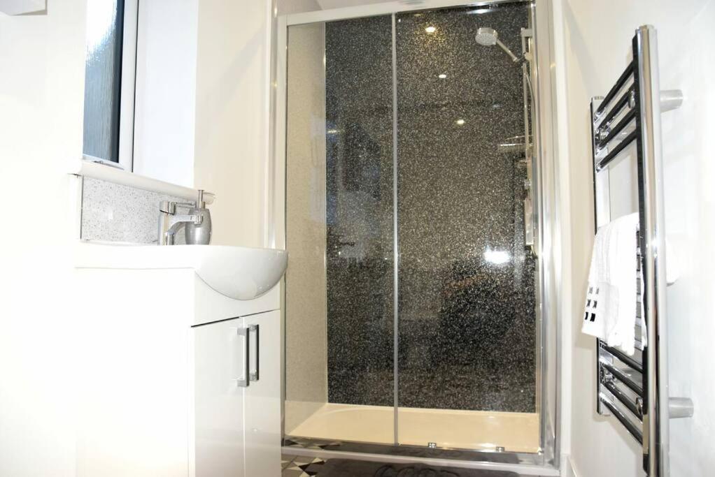 Rammal Lodge - Entire Home, Self Catering Apartment In Inverness Ngoại thất bức ảnh